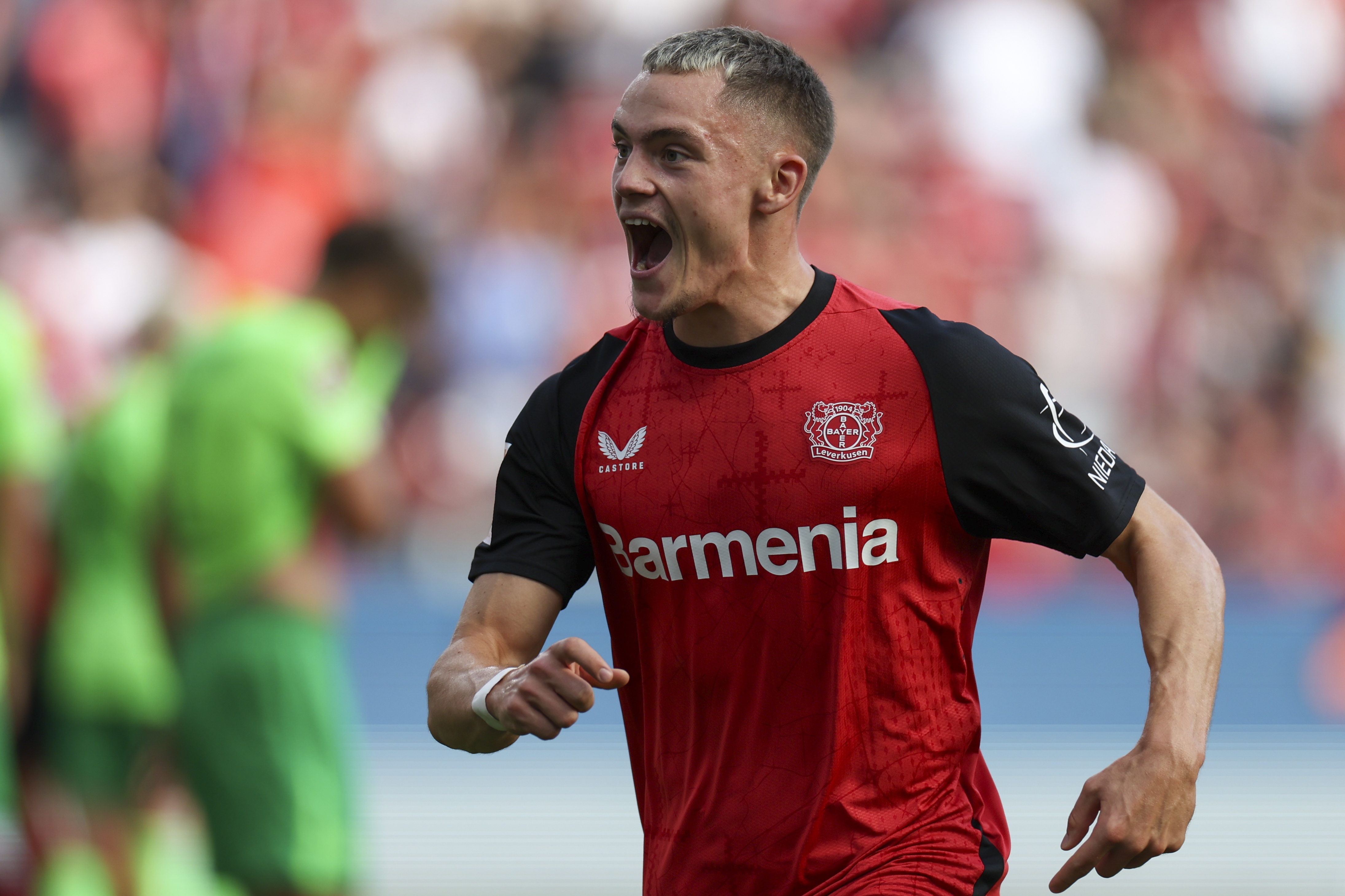 记者：拜仁视维尔茨为今夏引援的头号目标，希望低于1.4亿欧成交